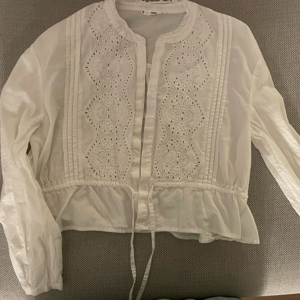 Mango white cotton embroided top size M